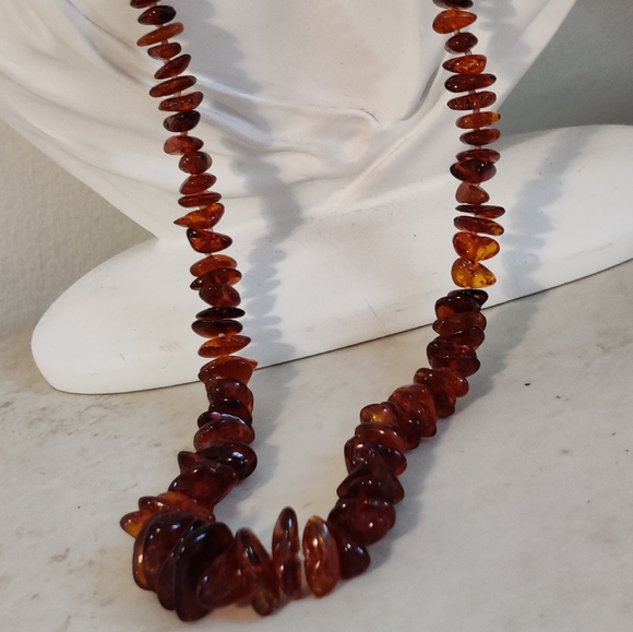 Vintage Baltic Amber Necklace - Picture 11 of 16